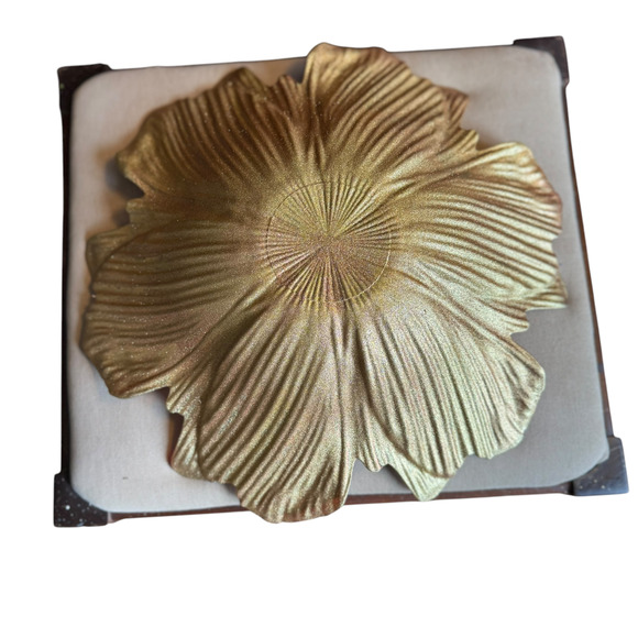 Flower Shaped‎ Art Glass Center Piece Bowl Dish Silver Gold Red 15" Unique - Picture 3 of 3